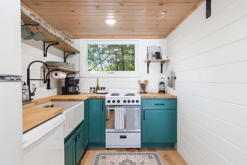 Hidden Hollow - Desirable Ozark Glamping!