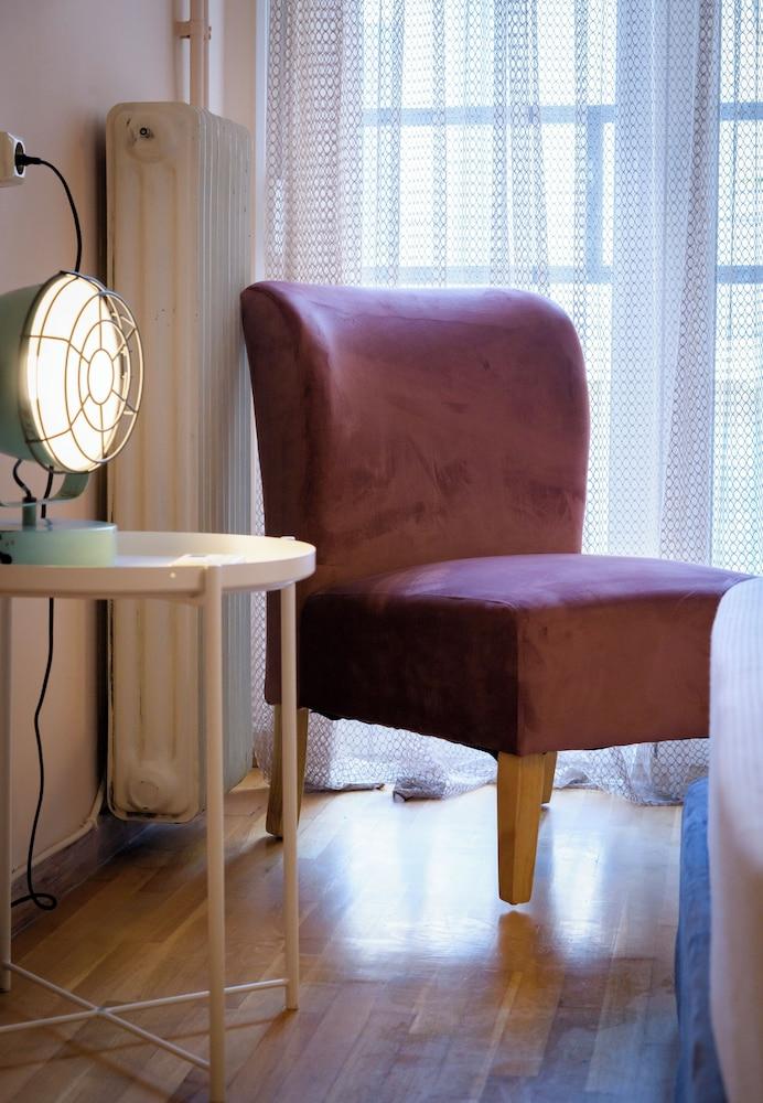 Cosy 2BR flat - metro station & hospital