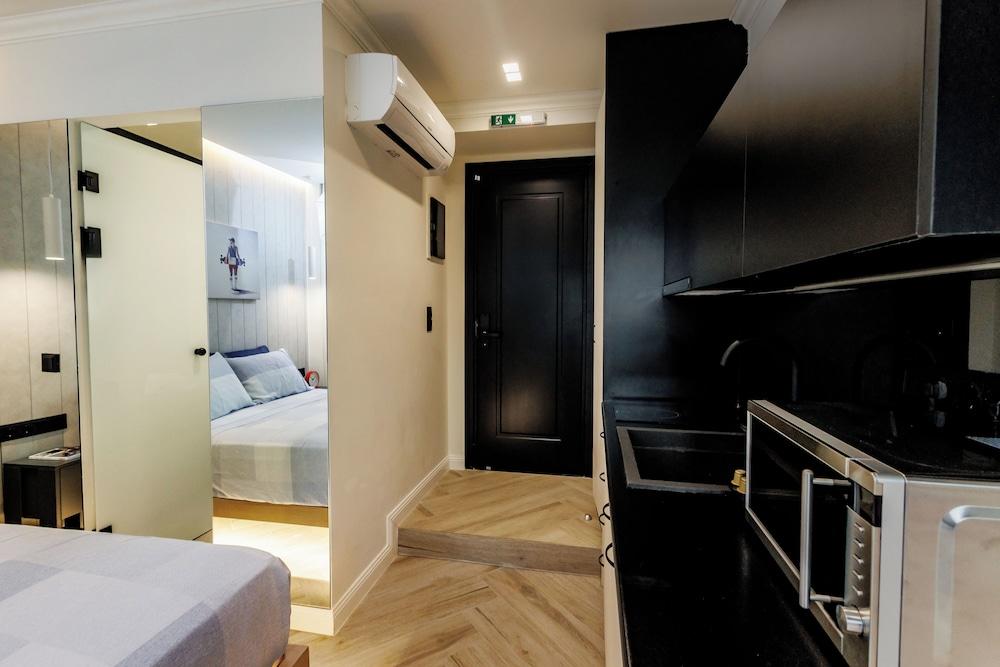 Triple A Apartmemts - Aristofanous 20