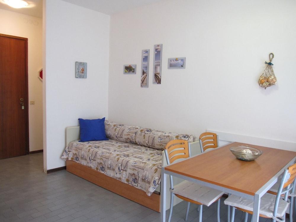 Modern Flat at Grado Pineda