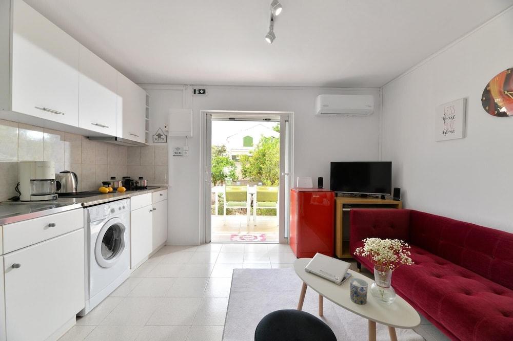 Athens Riviera Garden View Studio