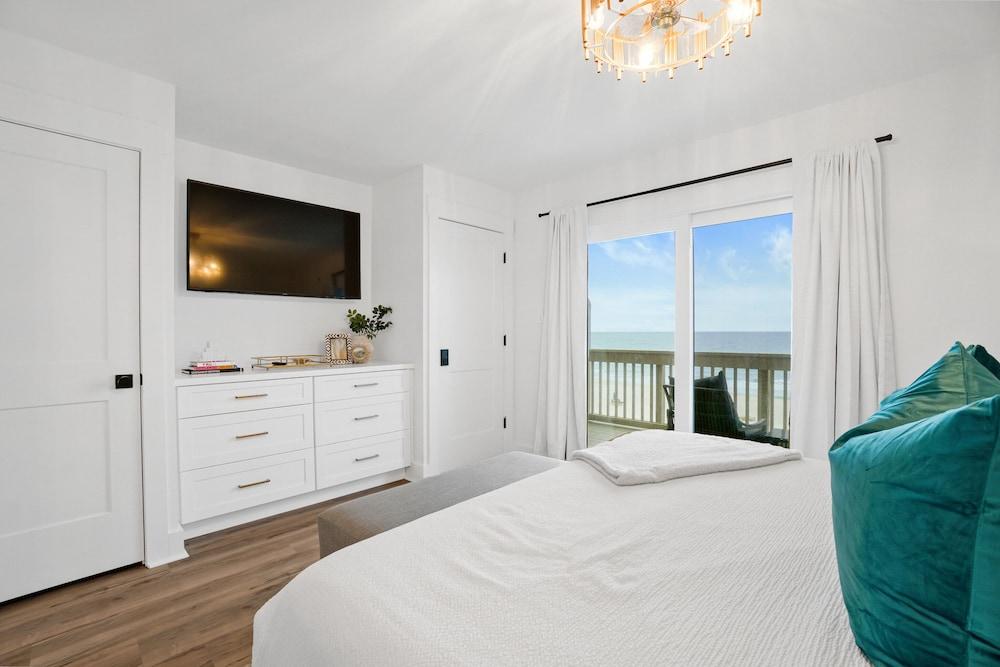 Ramsgate Harbor by Panhandle Getaways