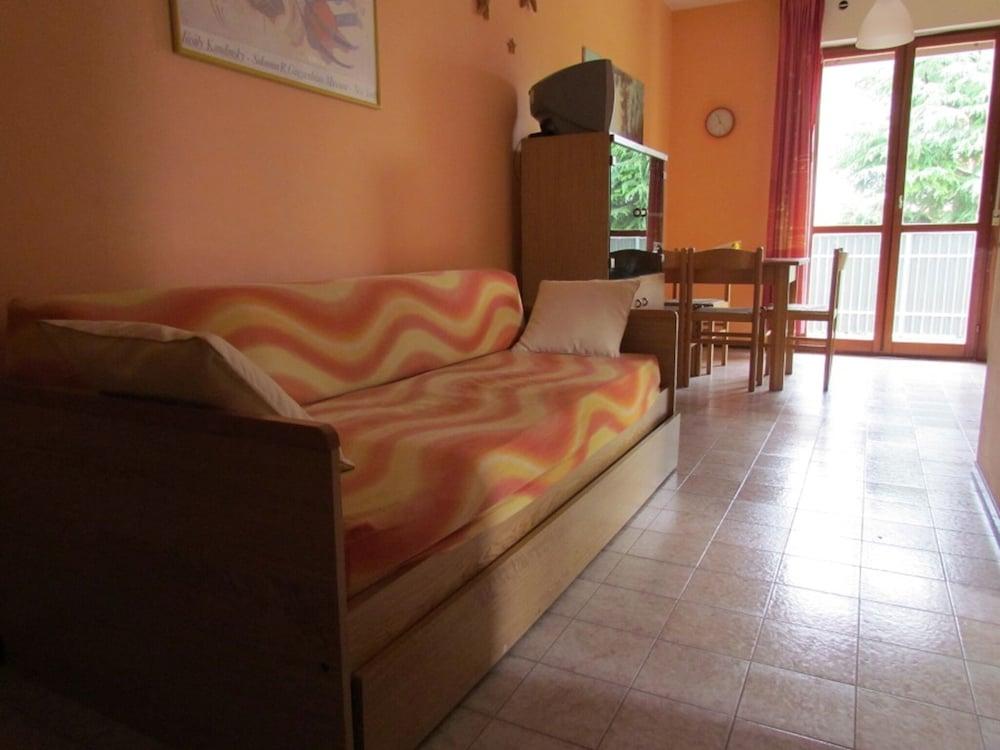 Relax in our Stunning Residence - Beahost