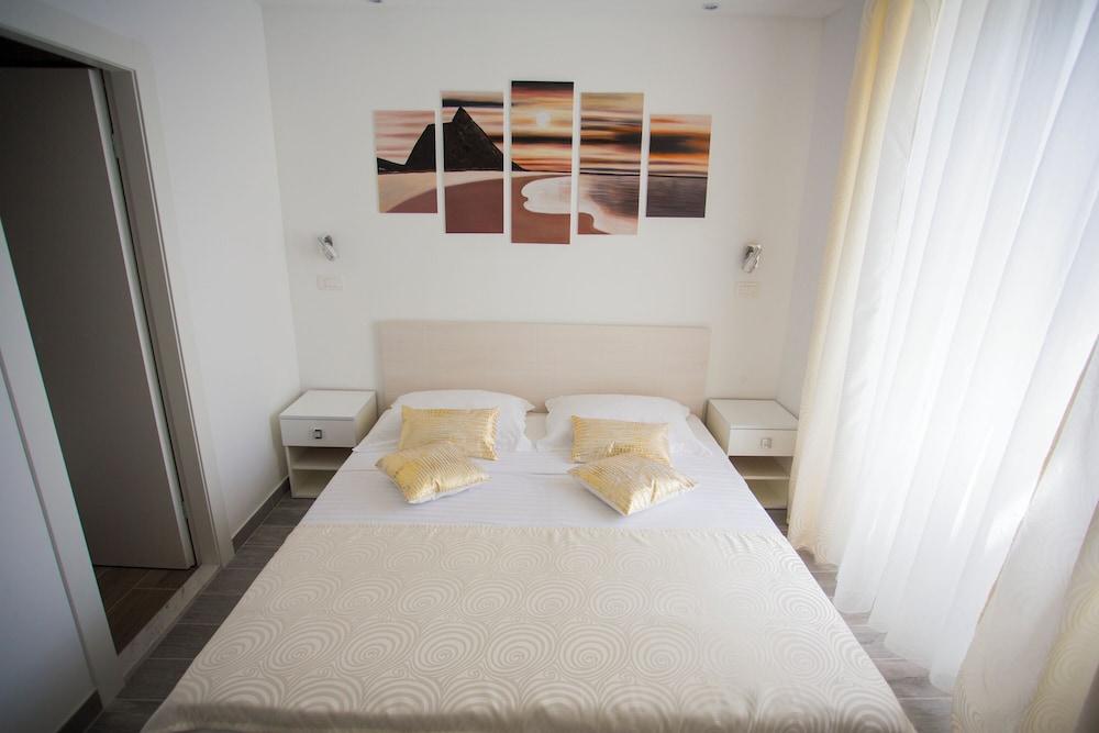 Nirvana Garden Rooms