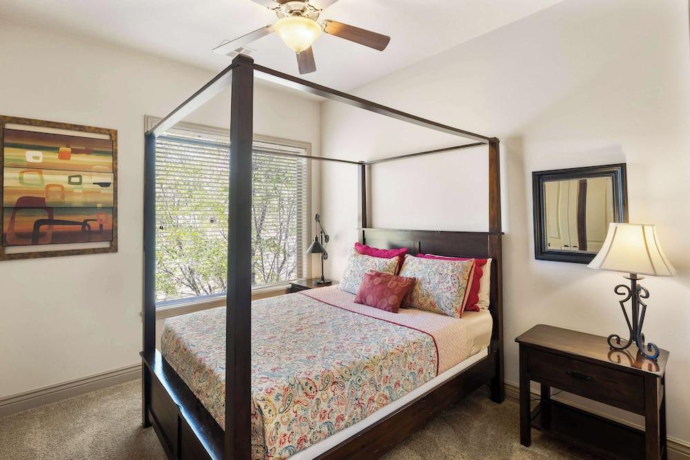 Red Cliffs Scenic Tranquility