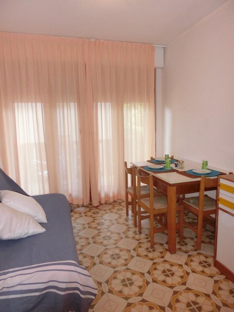 Relaxing Stay by sea and Pines