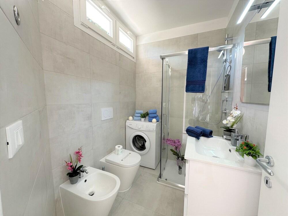 Charming Studio Just a Short Walk From the Beach