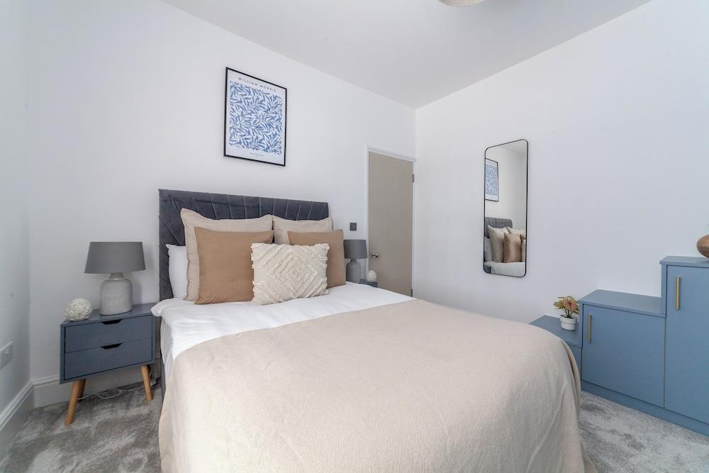 5 Bed Apartment in Hammersmith