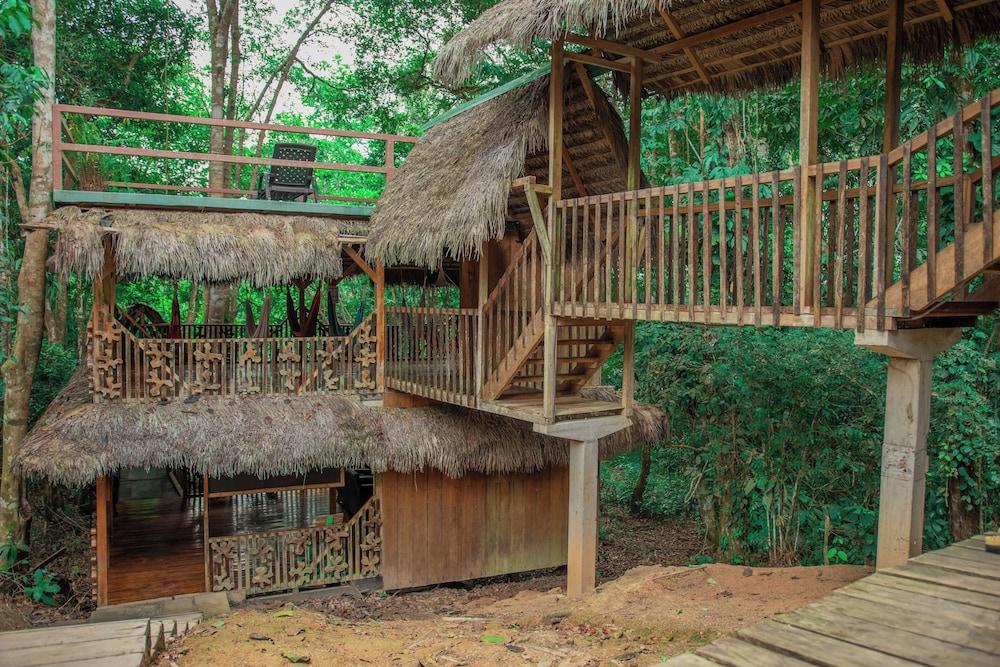 Caiman Lodge