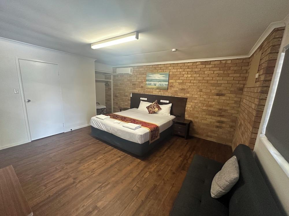 Kippa Ring Village Motel