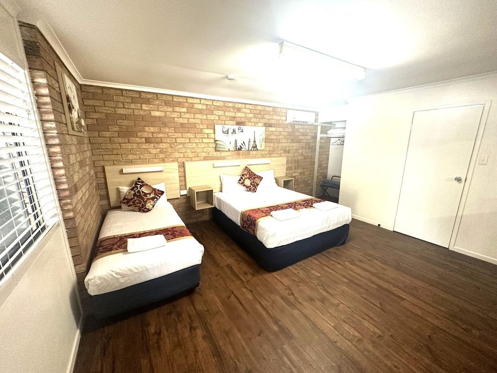 Kippa Ring Village Motel