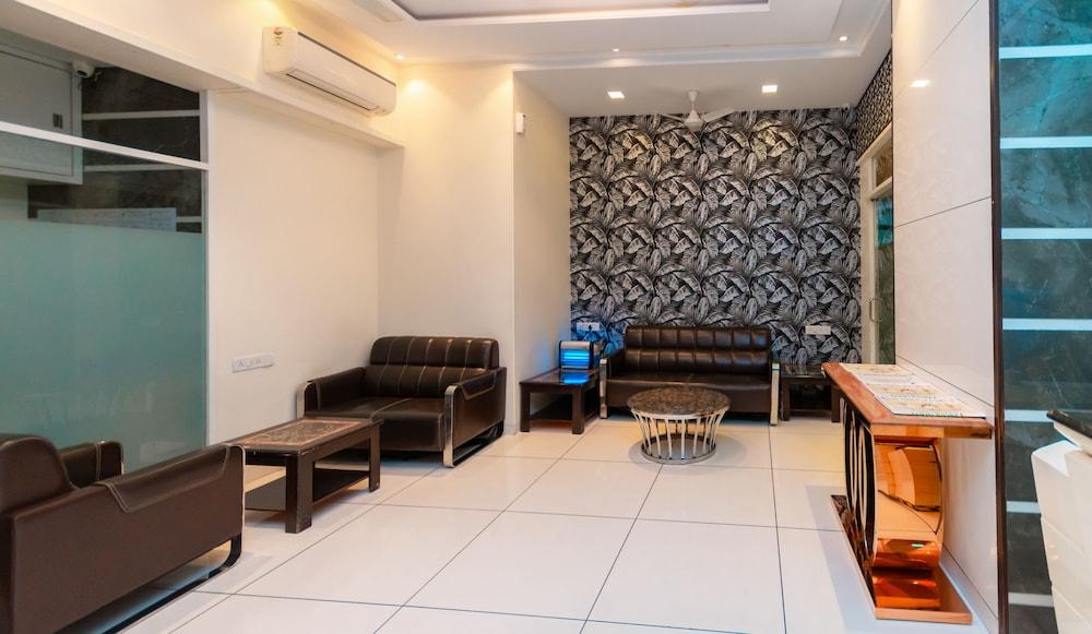 Treebo Laaiba Residency