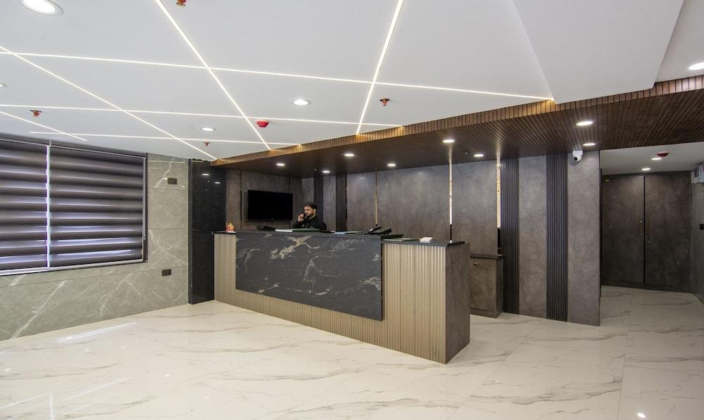 Treebo Royal Comfort