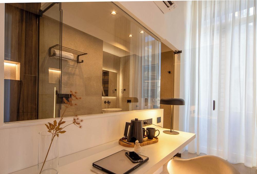 Mamalu Studios and Suites