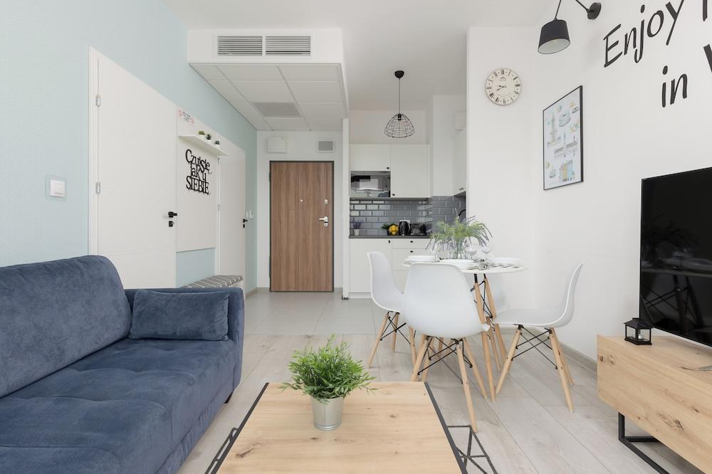 Pet-friendly Prymasa Warsaw by Renters