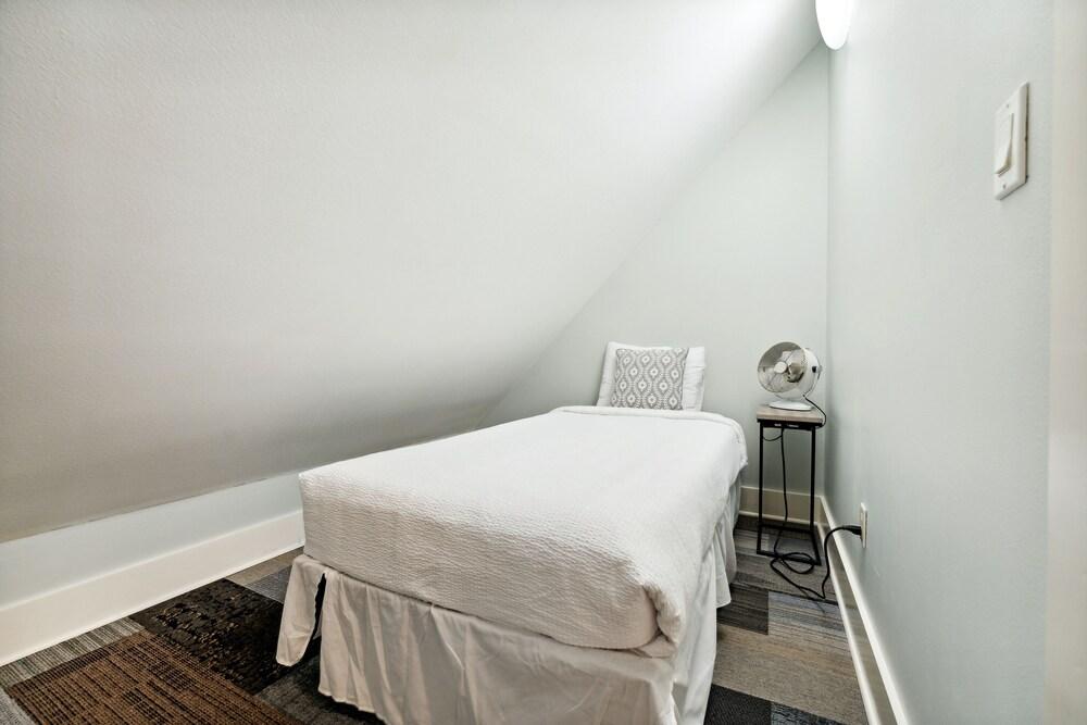 30A Beach House - Saltwater Cottage