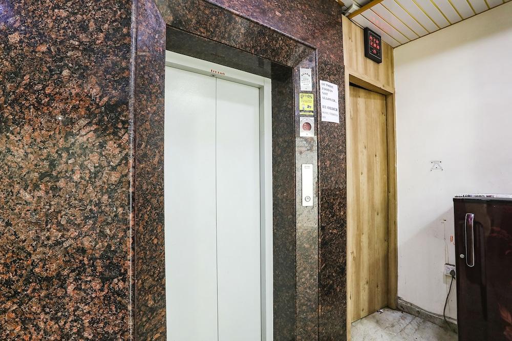 Fabhotel Vedanta Inn