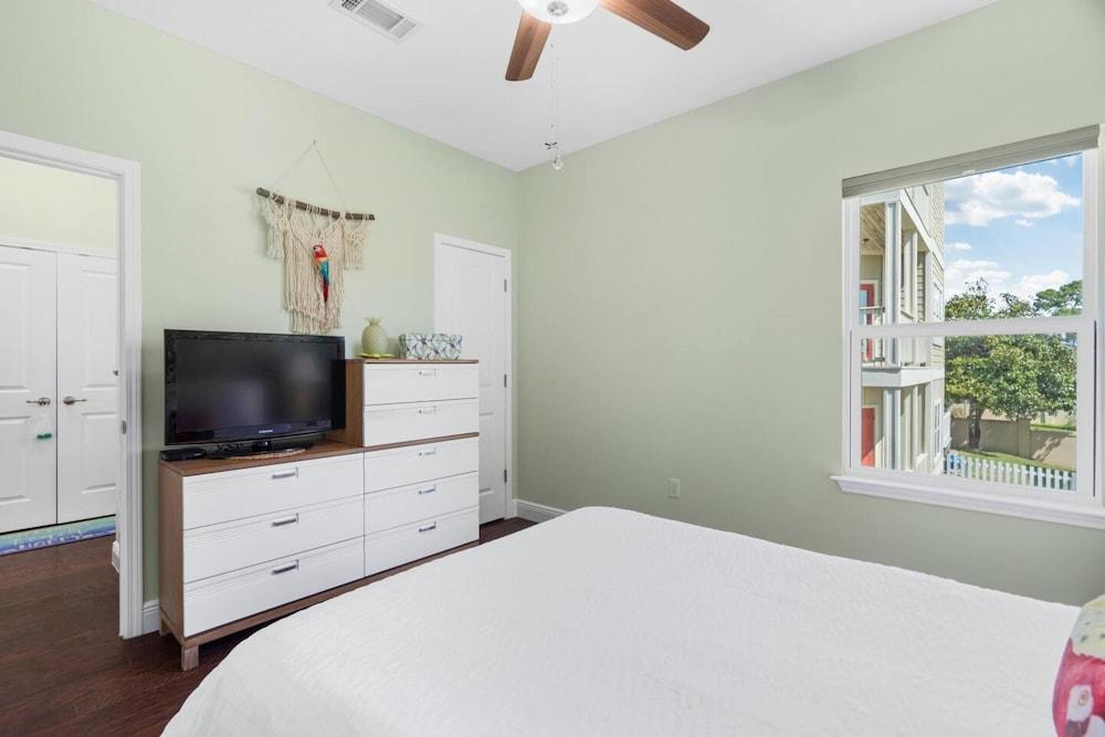 30A Beach House - Pelican's Rest by PHG