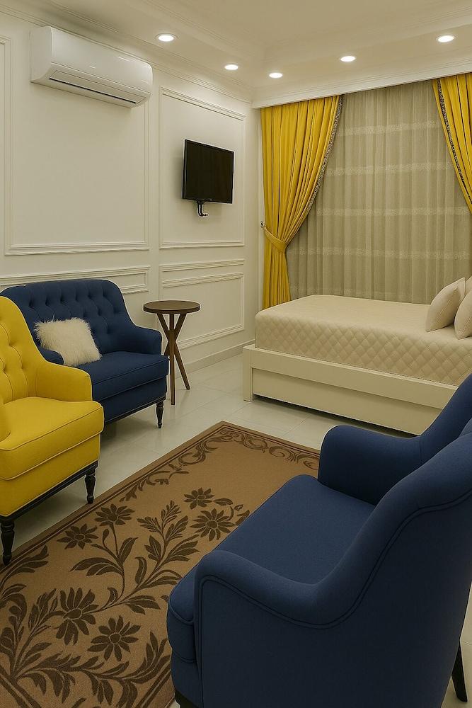 Unforgettable Getaway by the Sea Comfort Meets Elegance!