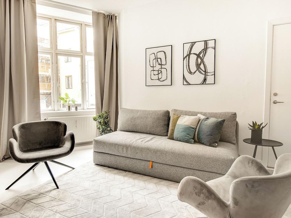 Sanders City - Spacious Studio Apartment