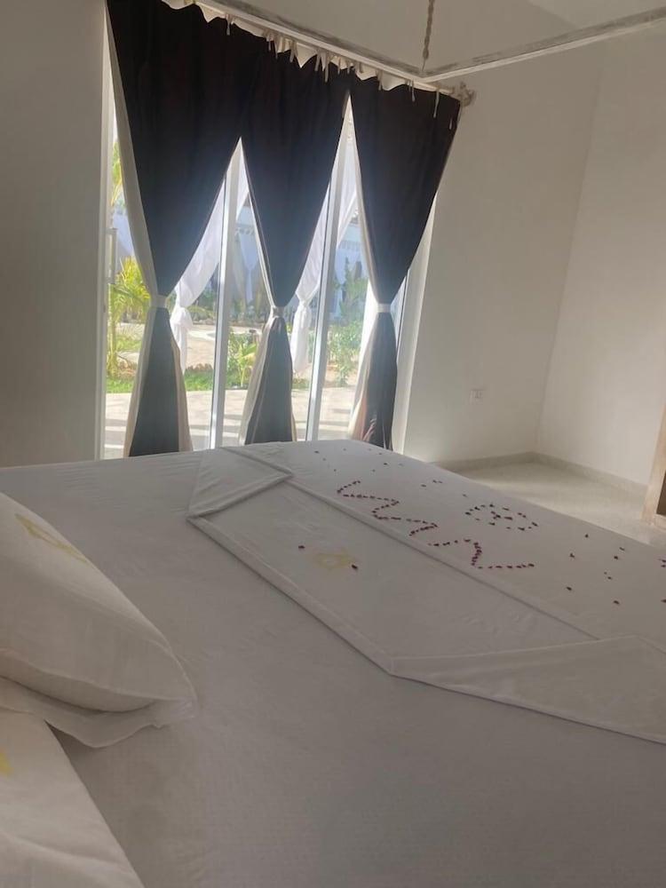 Rafiki Tamu Residential Resort