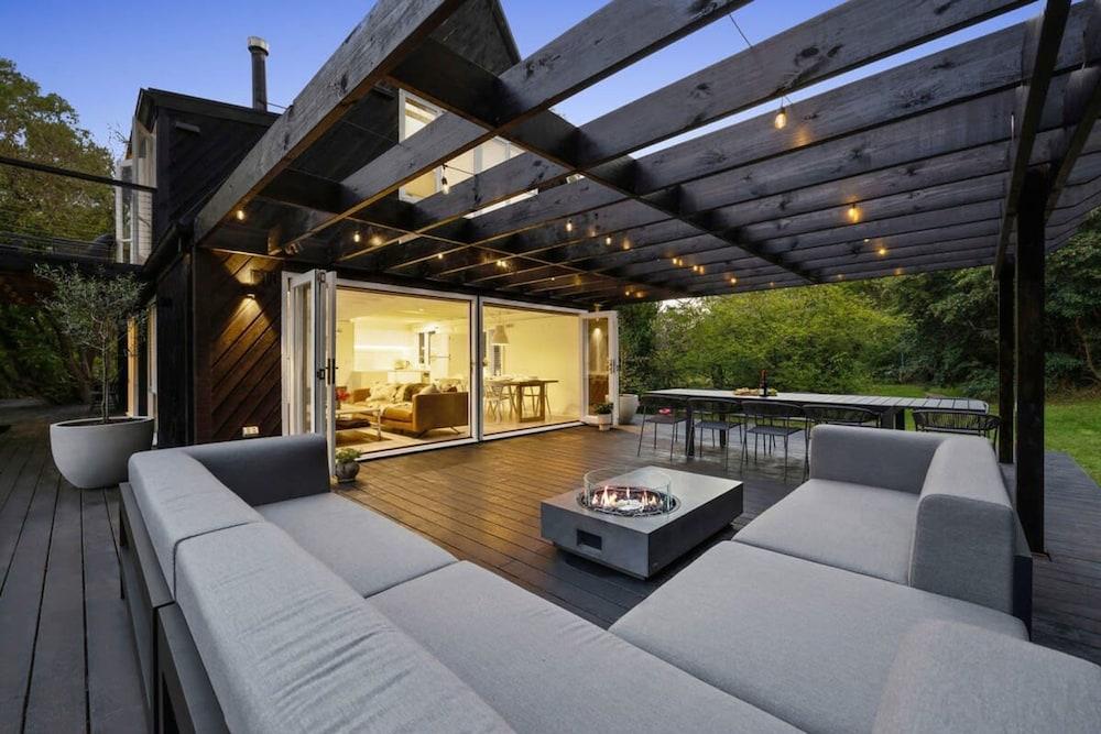 The Coast Country Cottage