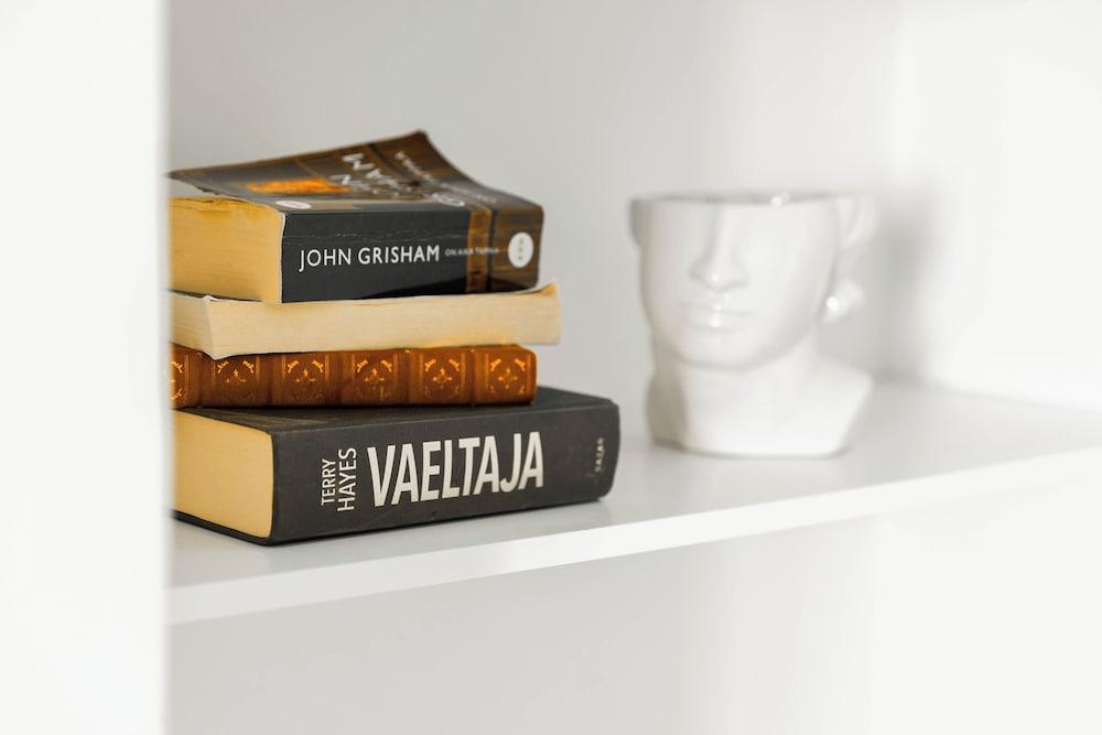 Airy and Bright one-Bedroom apt