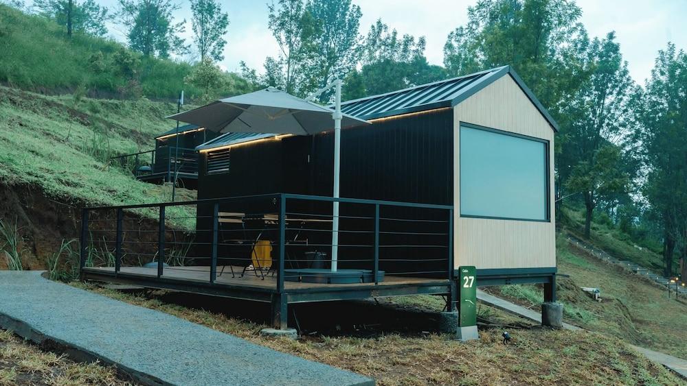 Bobocabin Gunung Mas