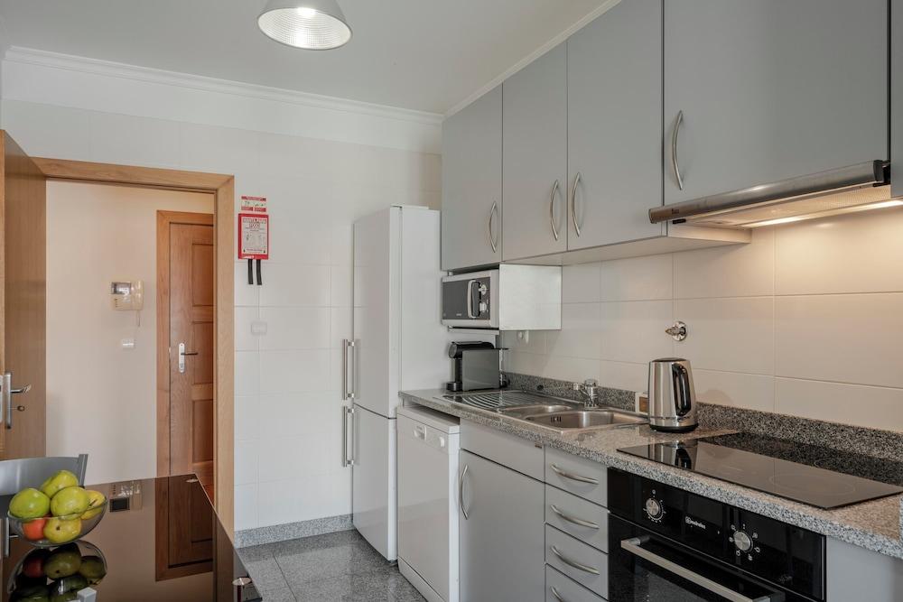 Apartment With Pool, Ajuda IV