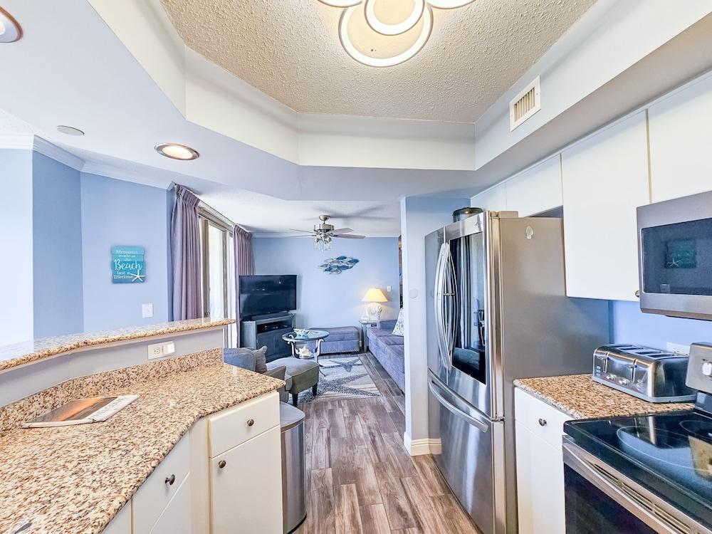 204b 2 Bedroom Condo