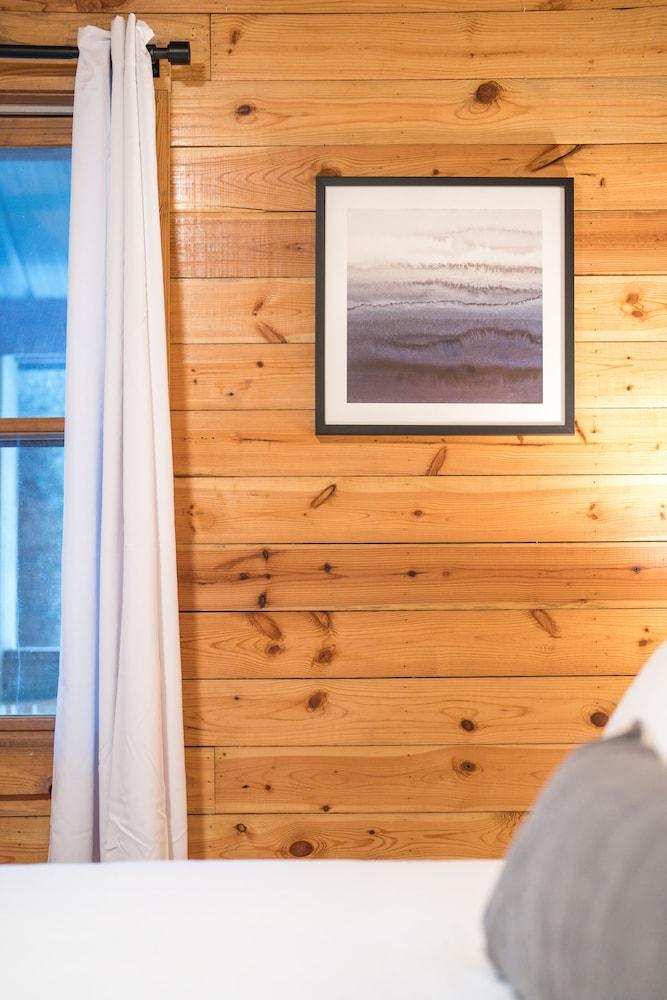 Red Feather Cabins 350