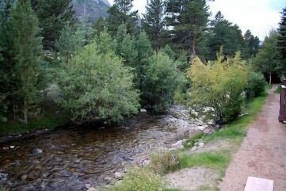 Fawn Valley Inn: 272 Condo