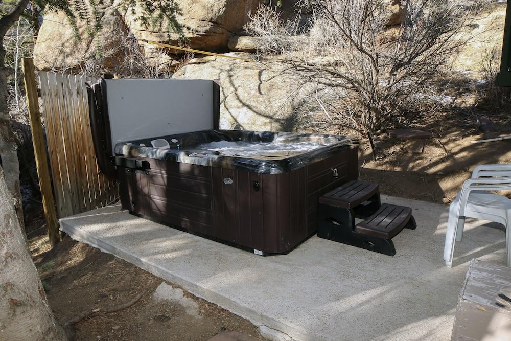 Sunnyside Knoll: 9 1 Bedroom Cabin