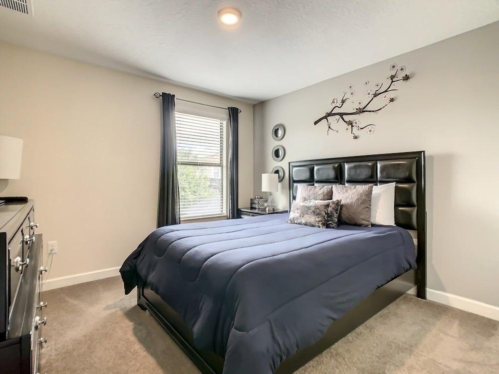 Champions Gate Oasis - 7 Bed - Private Pool 7 Bedroom Home