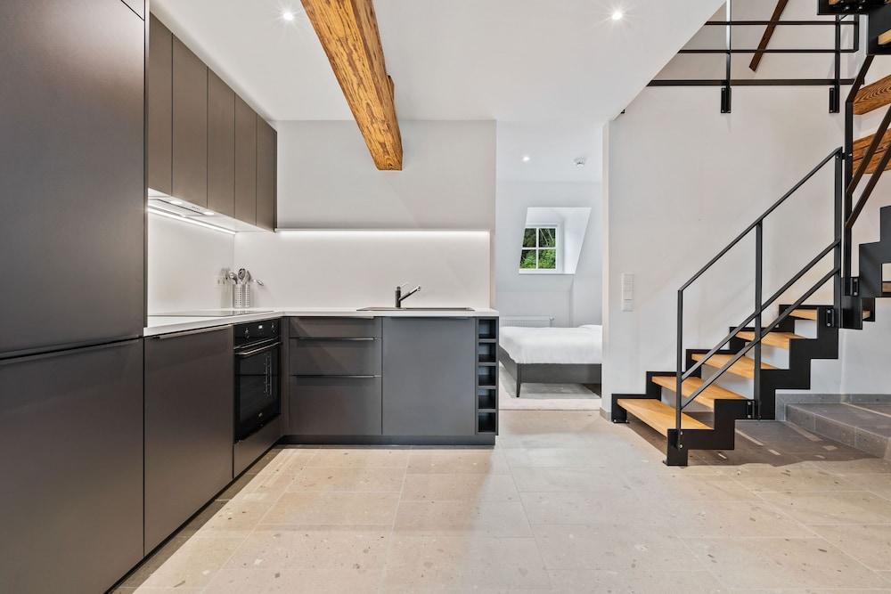 Escape to Clausen Stylish ApartmentID212