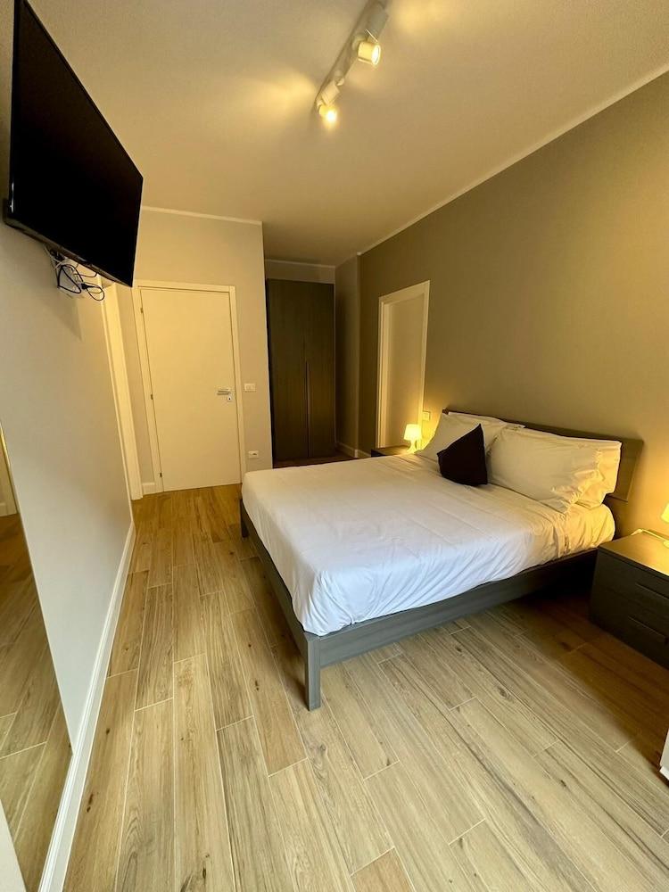 HH HERMOSO HOUSING ASTI