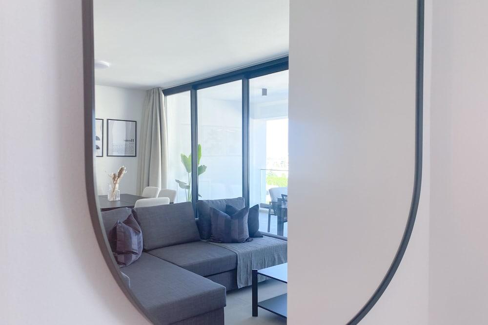 Phaedrus Living: White Hills Suites Panoramic View