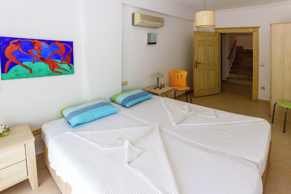 Paradise Town Villa Beldora