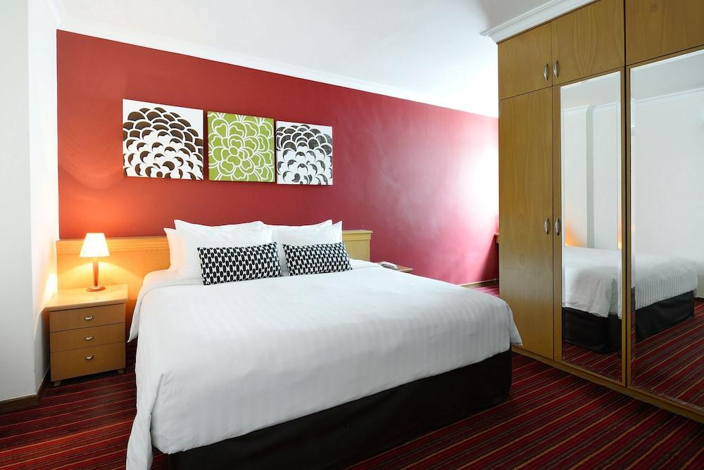 Service Residence at Stevens