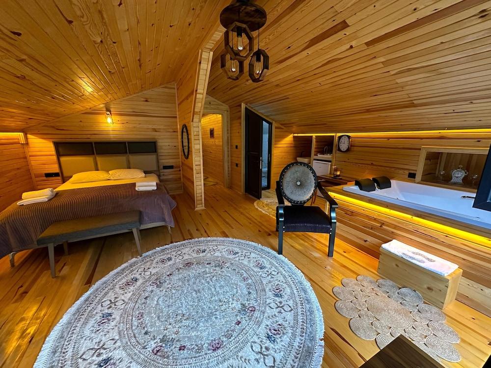 Meydan Şelale Dağ Evi