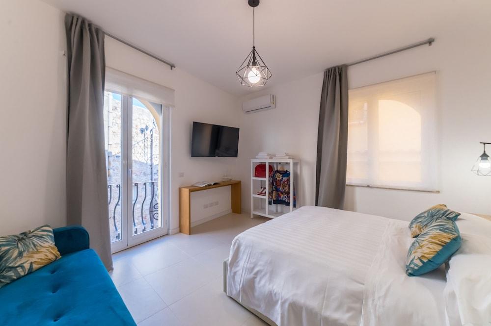 Castalia Apartments & Rooms