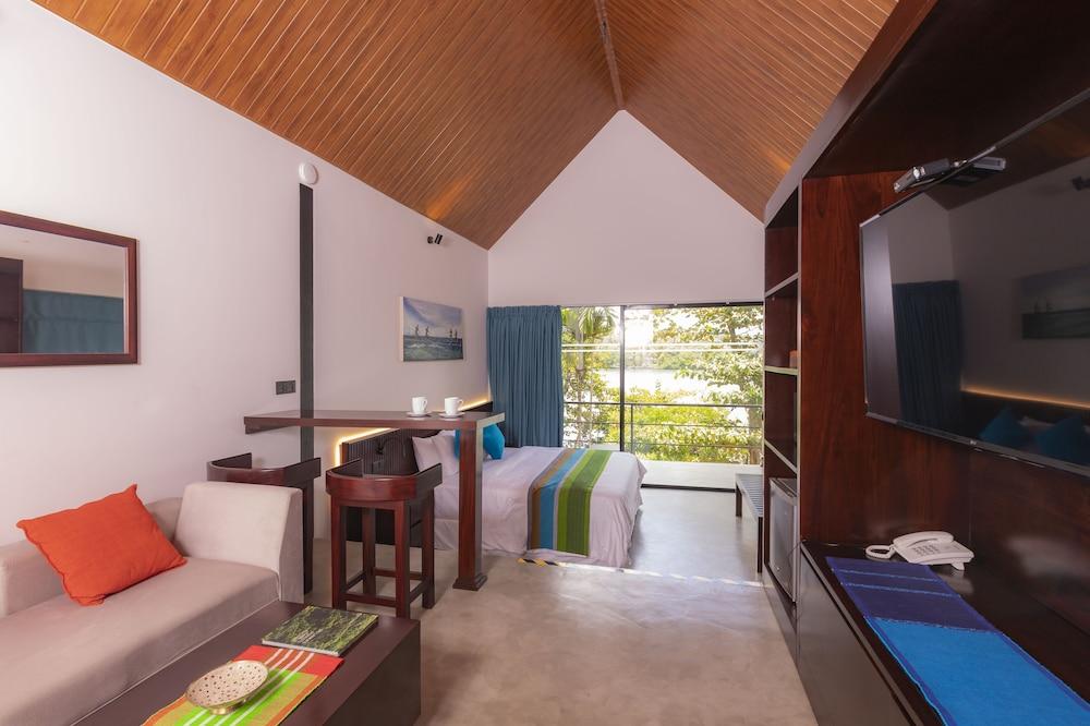 Serendipity Lake - Hikkaduwa