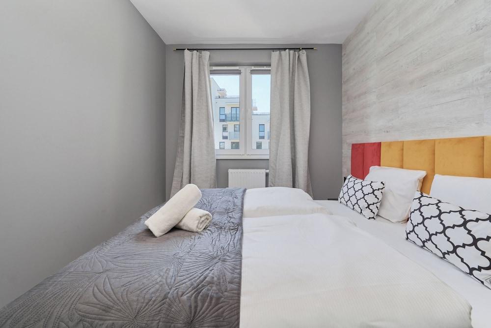 Apartment Dluga 57F by Renters