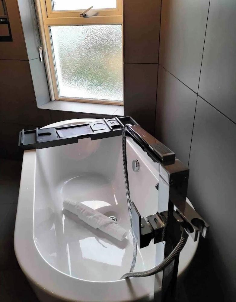 Impeccable 3-bed House in Newquay