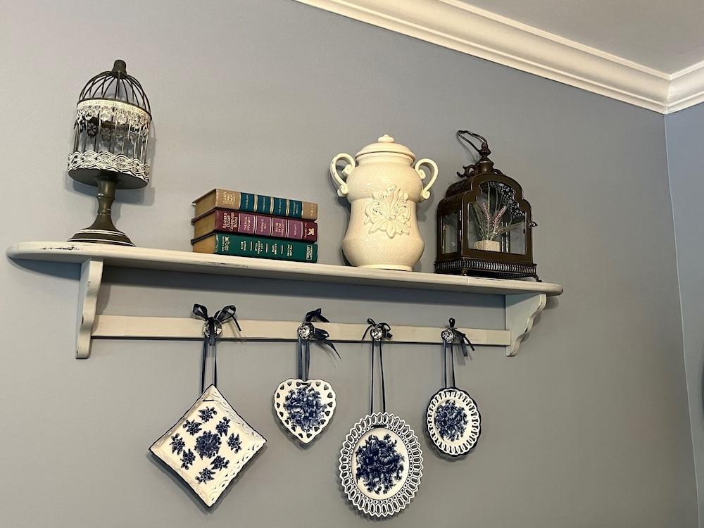 Benefield House Bed & Breakfast