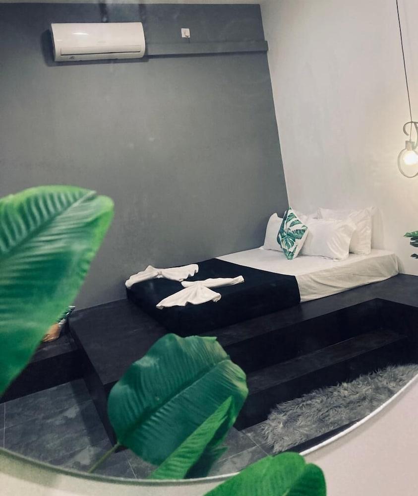 The Jini House - Kabalana