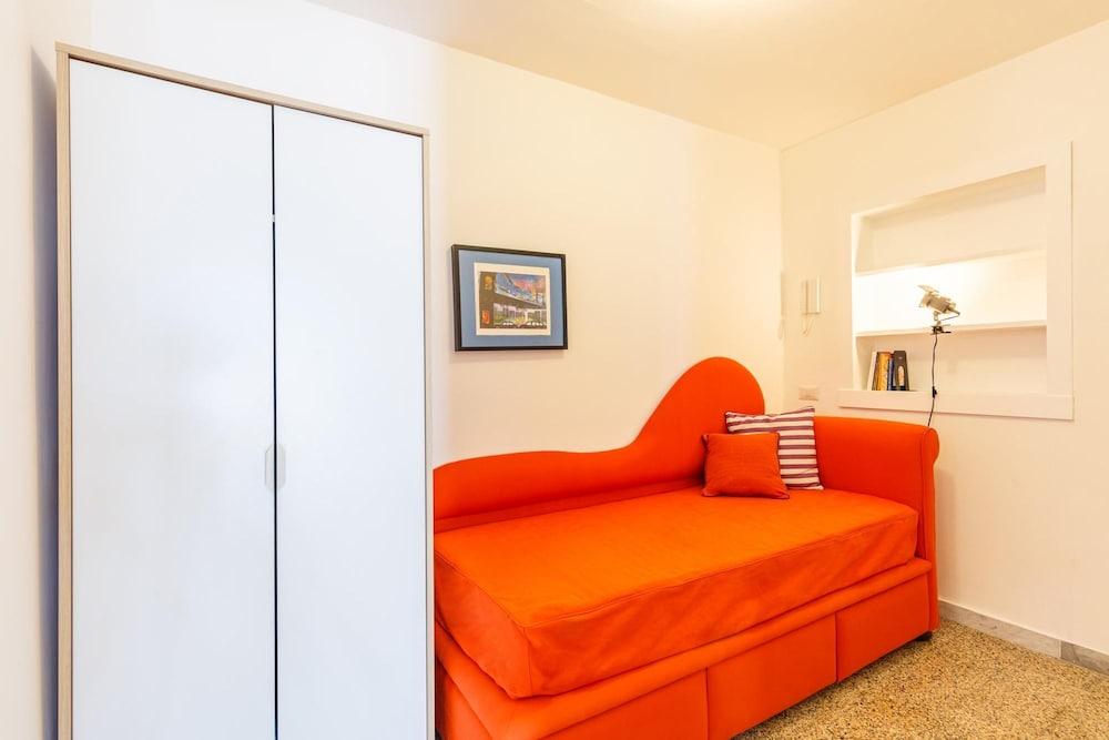 Lovely Frame in Naples