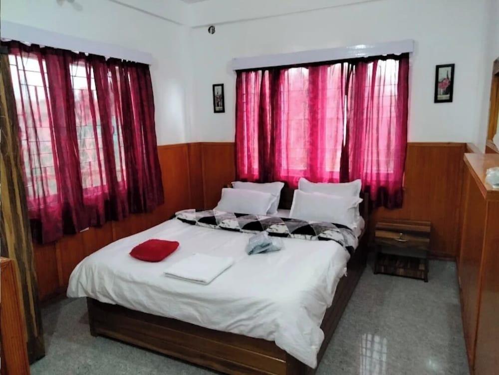 Hotel Tawang Regency