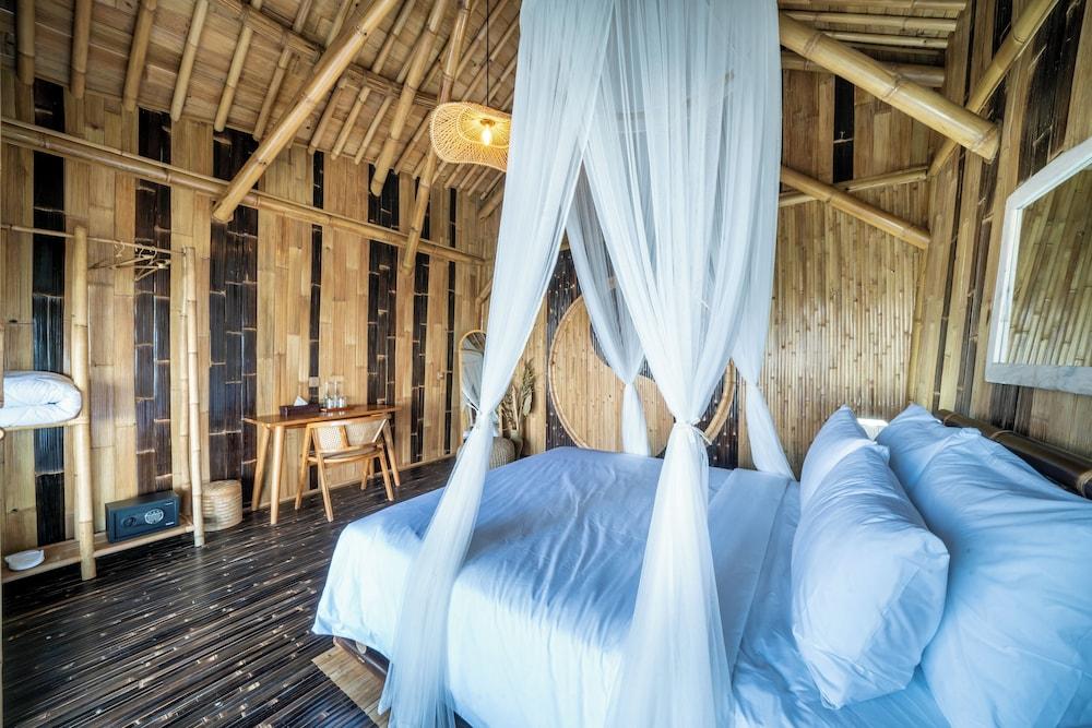 The Dewi Eco Bamboo Villa