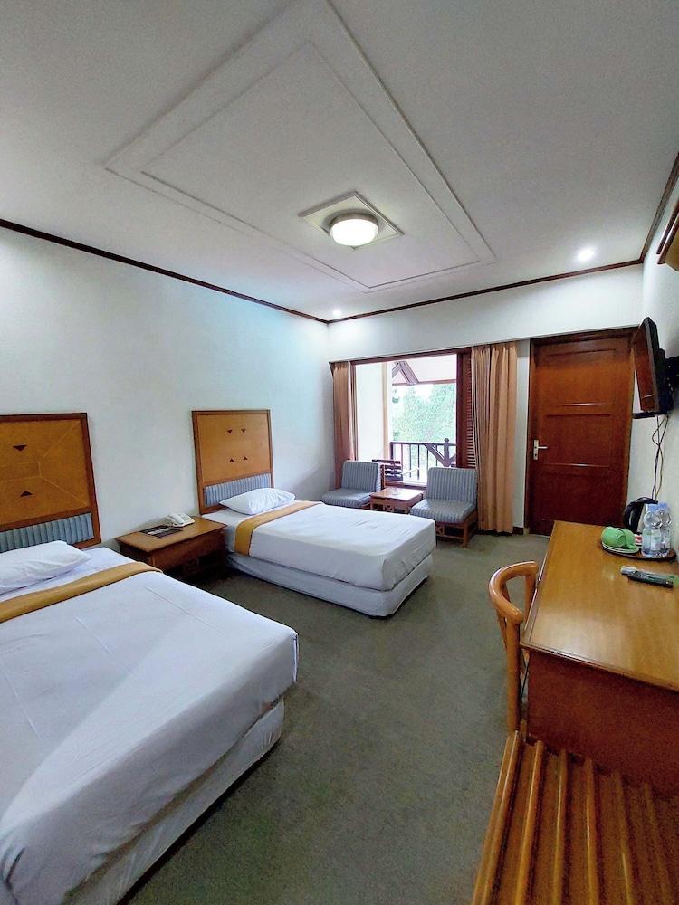 Sangga Buana Resort & Convention Hotel